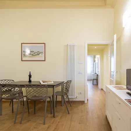 Santo Spirito Bright Flat By Mmega Florence